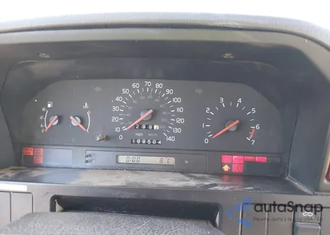 1993 Volvo 850 z USA, uszkodzony, nr VIN YV1LS5502P2071187